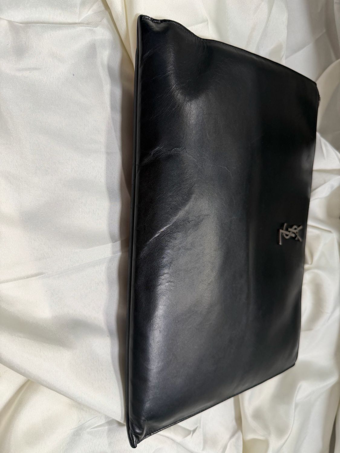 Yves Saint Laurent Zipper Smooth Calfskin Document Clutch Large in Black