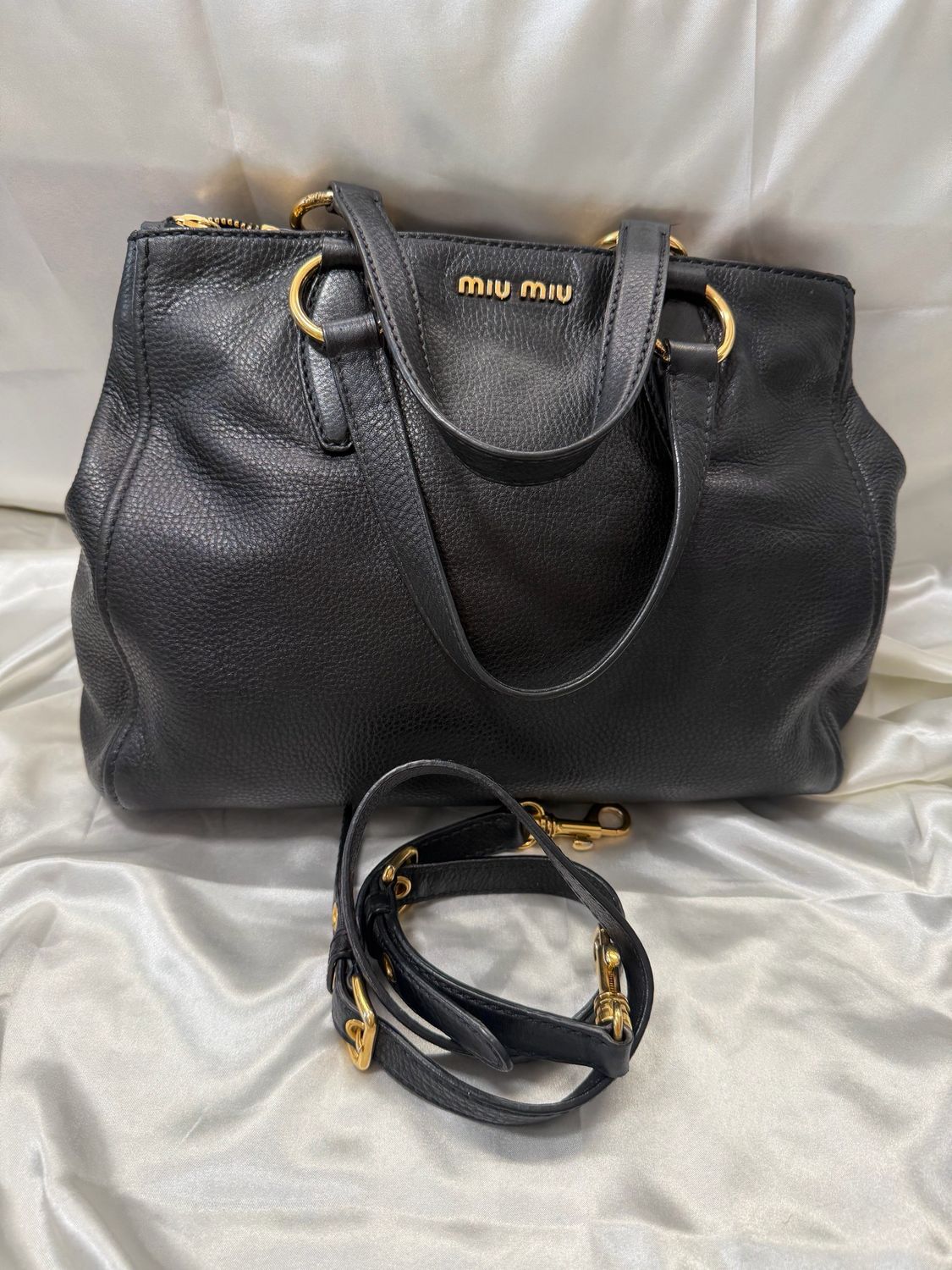 Miu Miu Soft Leather Double Zipper Crossbody Messenger Sling