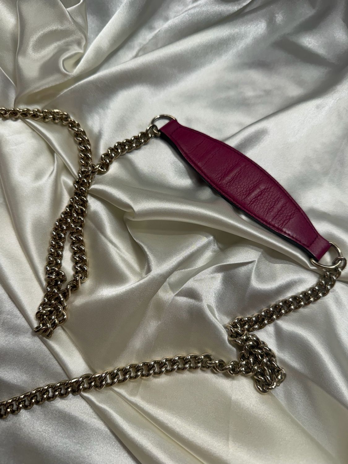 Gucci Pebbled Leather Flap Wallet On Chain Sling Crossbody