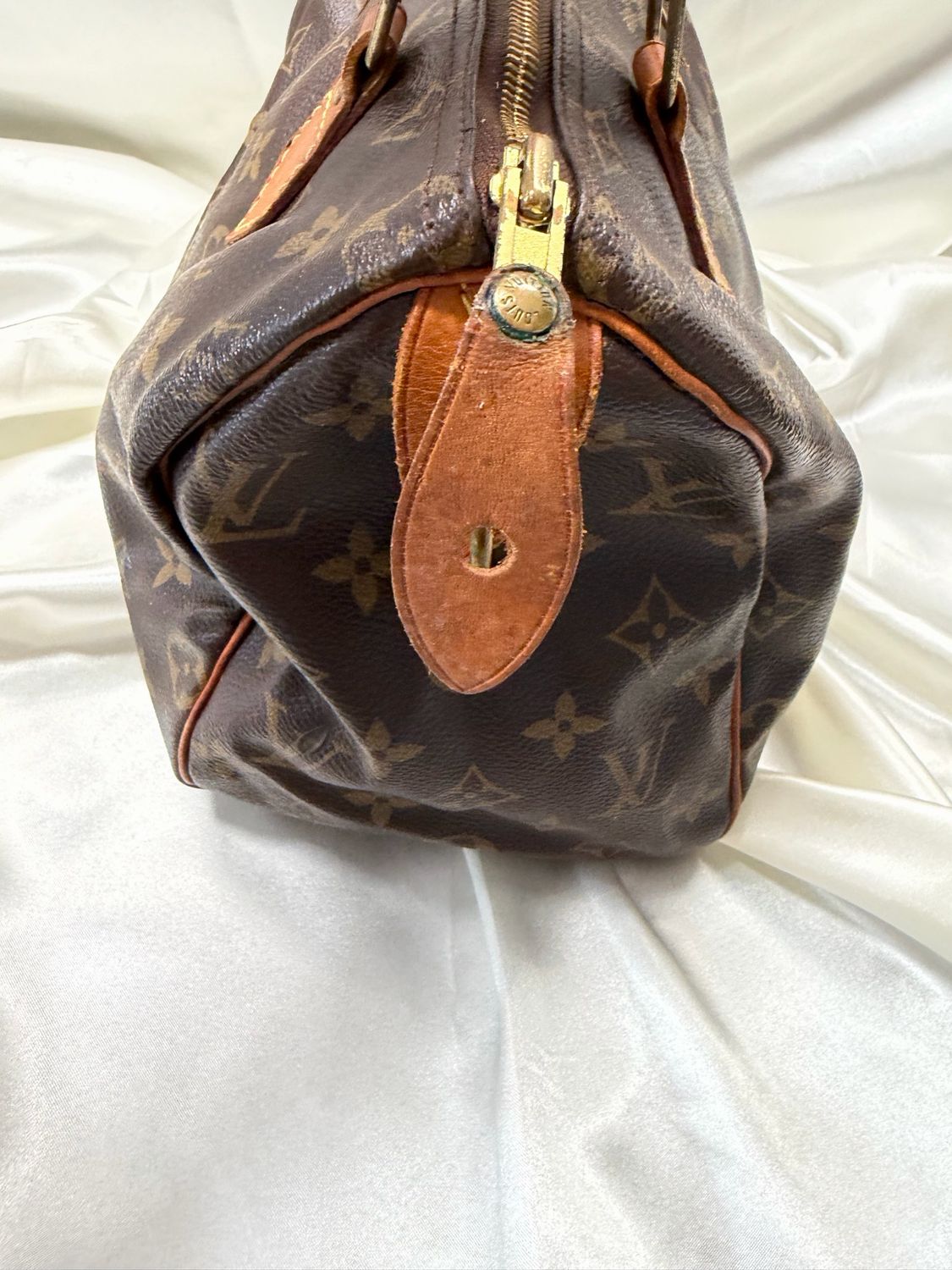 Louis Vuitton Monogram Speedy 25 Satchel Boston Top Handle