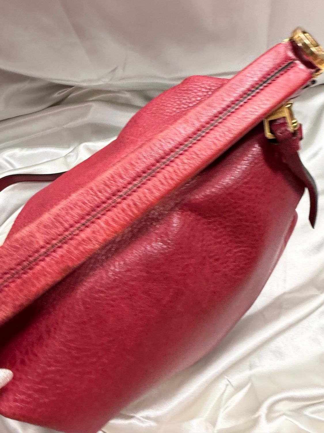 Gucci Pebbled Leather Hobo Miss Gg Sling in Red