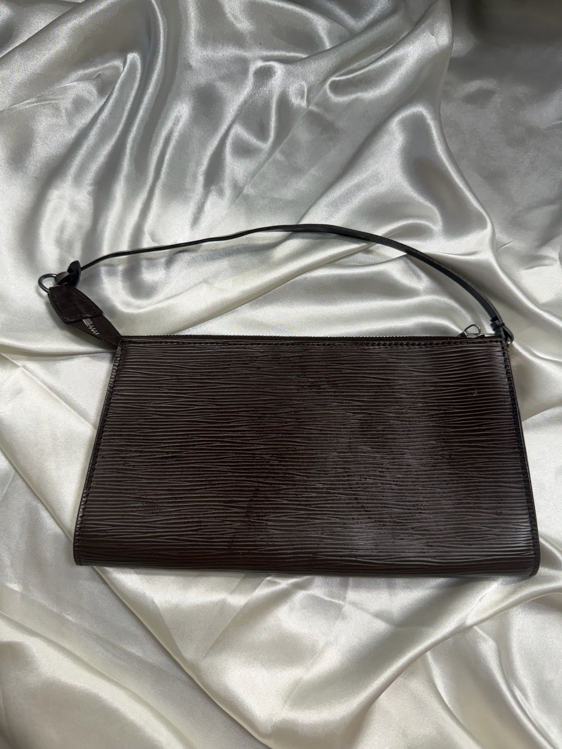 Louis Vuitton Epi Pochette Accesoires Moka Hobo Shoulder