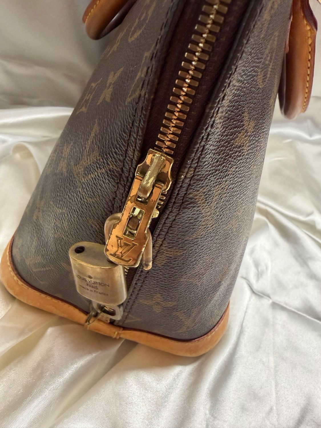 Louis Vuitton Monogram Alma Pm