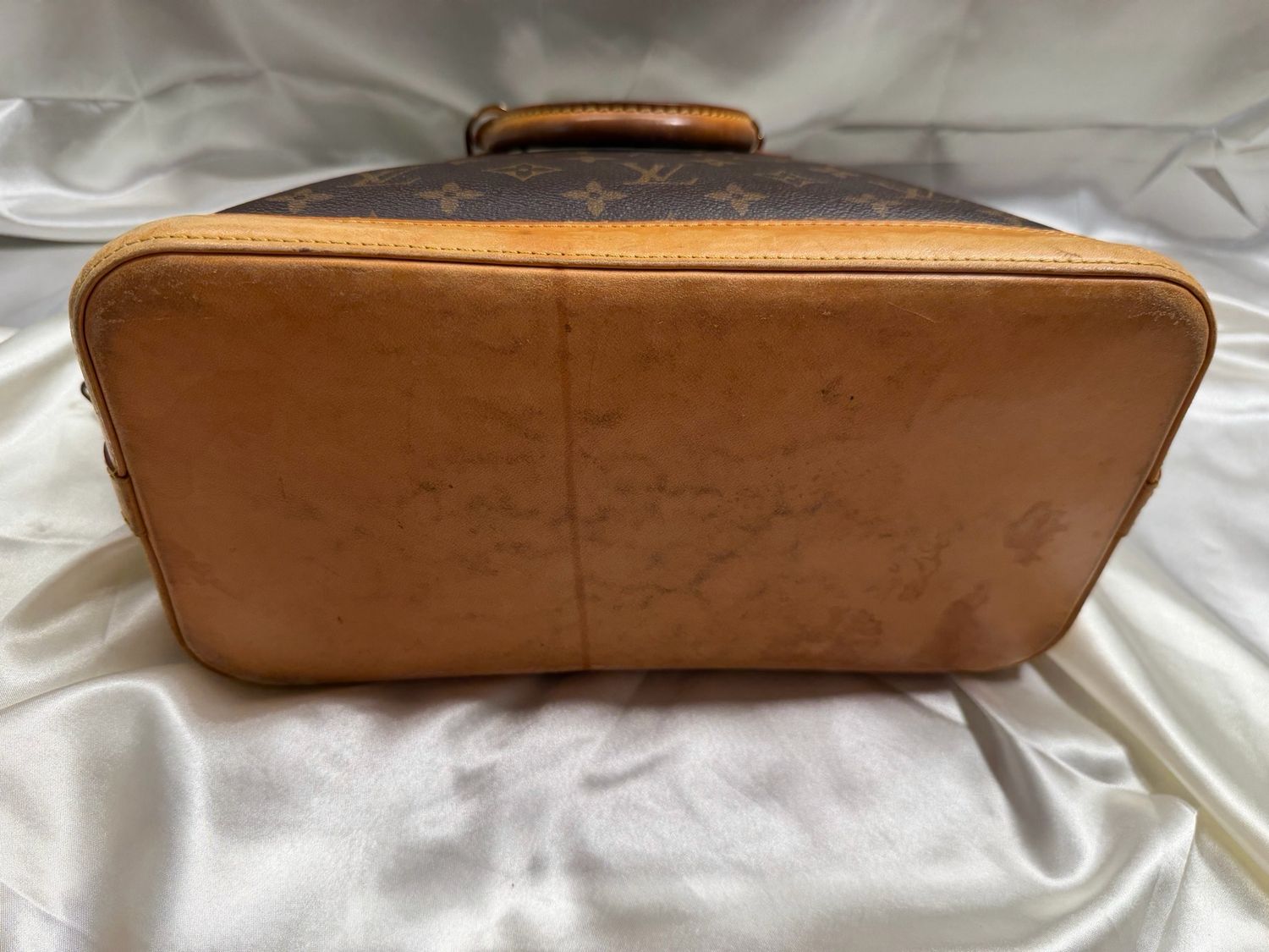 Louis Vuitton Monogram Alma Pm
