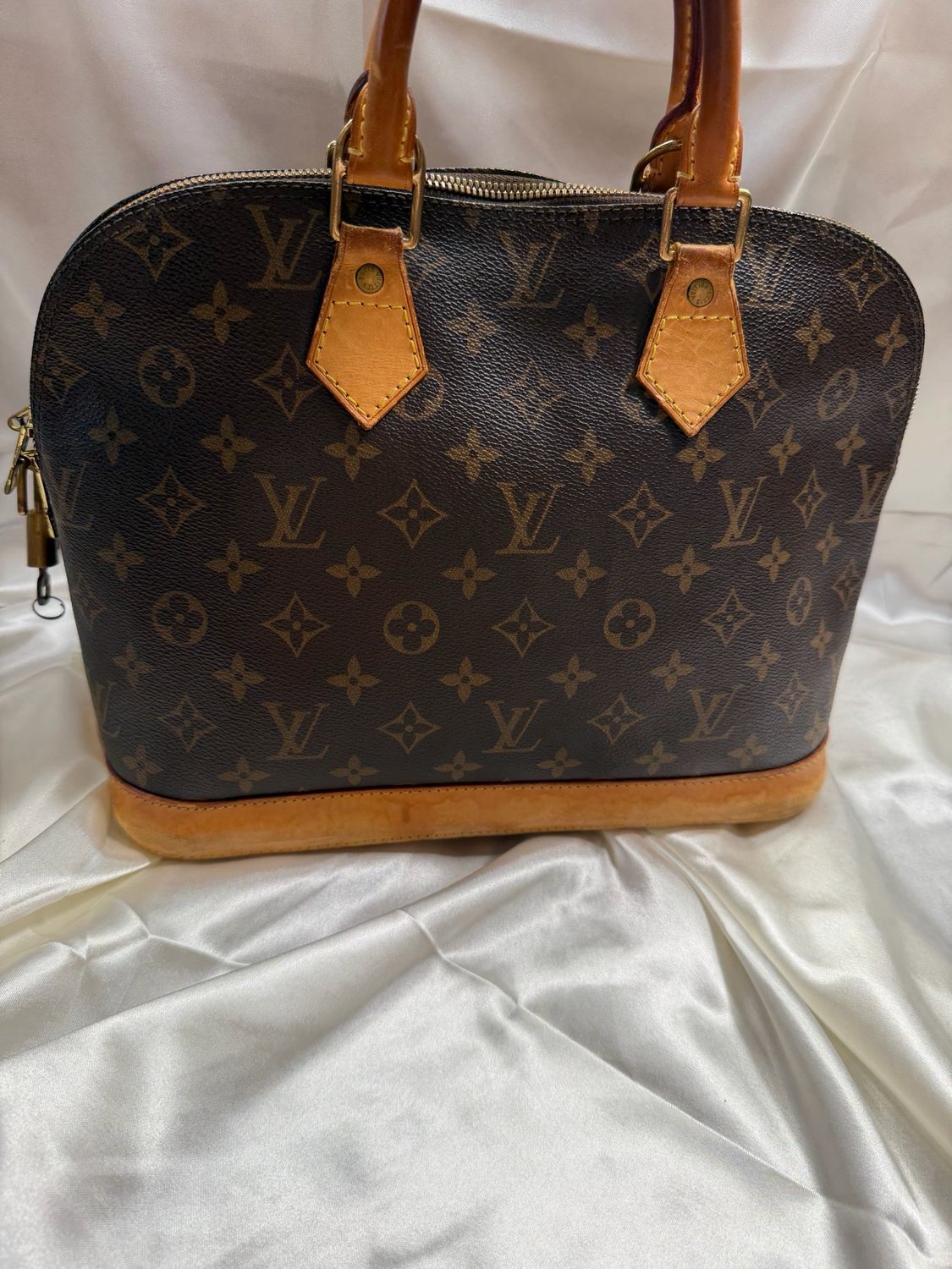 Louis Vuitton Monogram Alma Pm