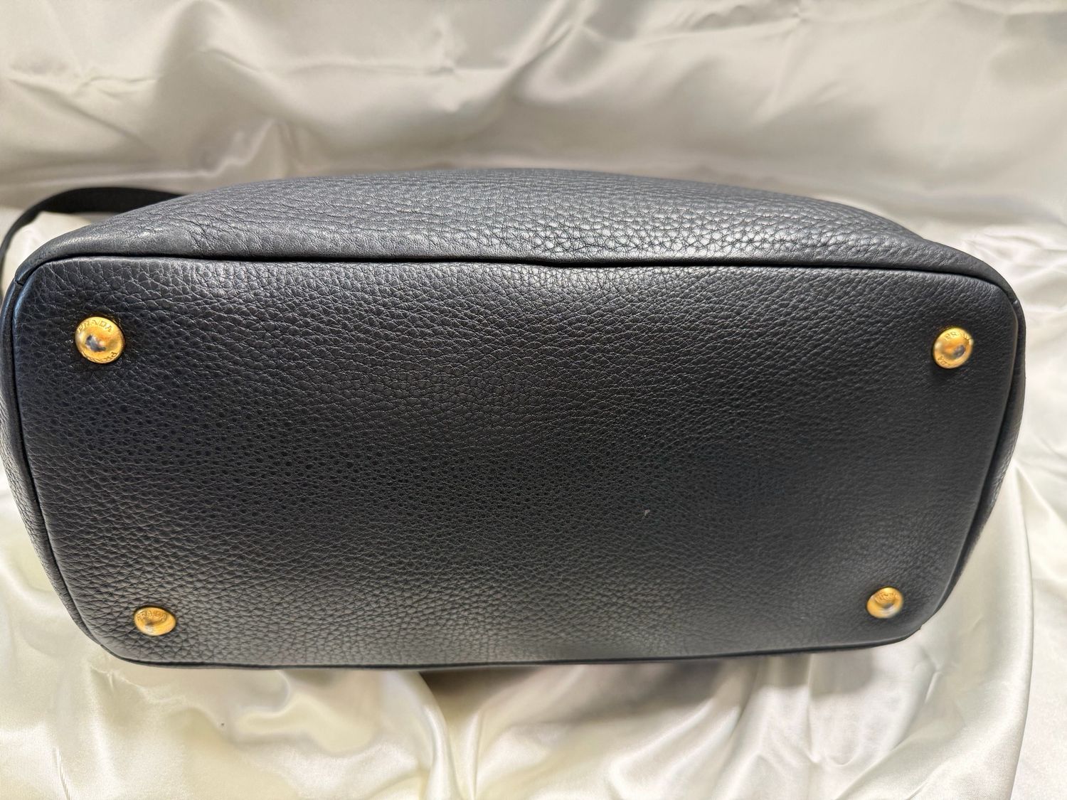 Prada Vitello Daino Convertible Messenger Crossbody in Black