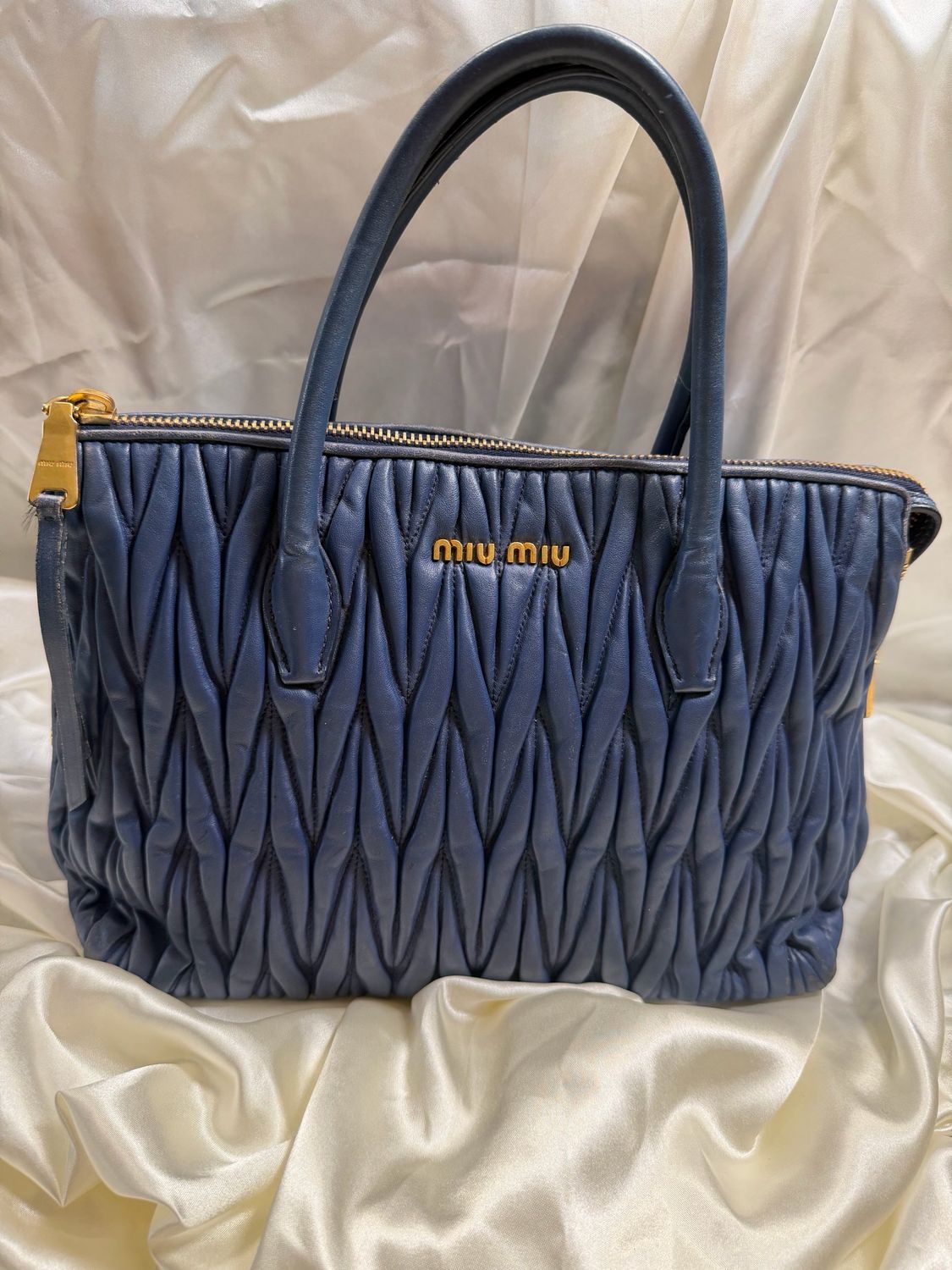 Miumiu Matelasse Crossbody Sling in Navy Blue