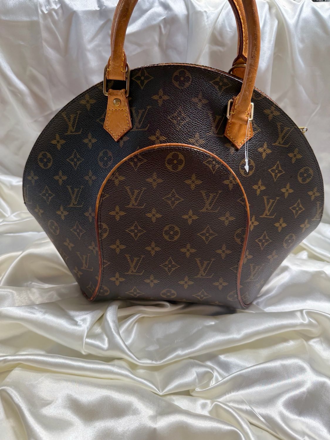 Louis Vuitton Monogram Ellipse Mm Top Handle