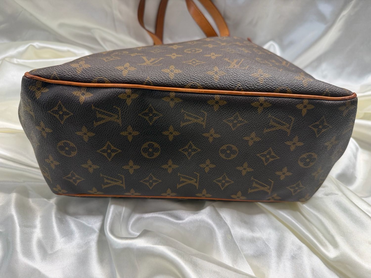 Louis Vuitton Monogram Batignolles Vertical Tote Shoulder