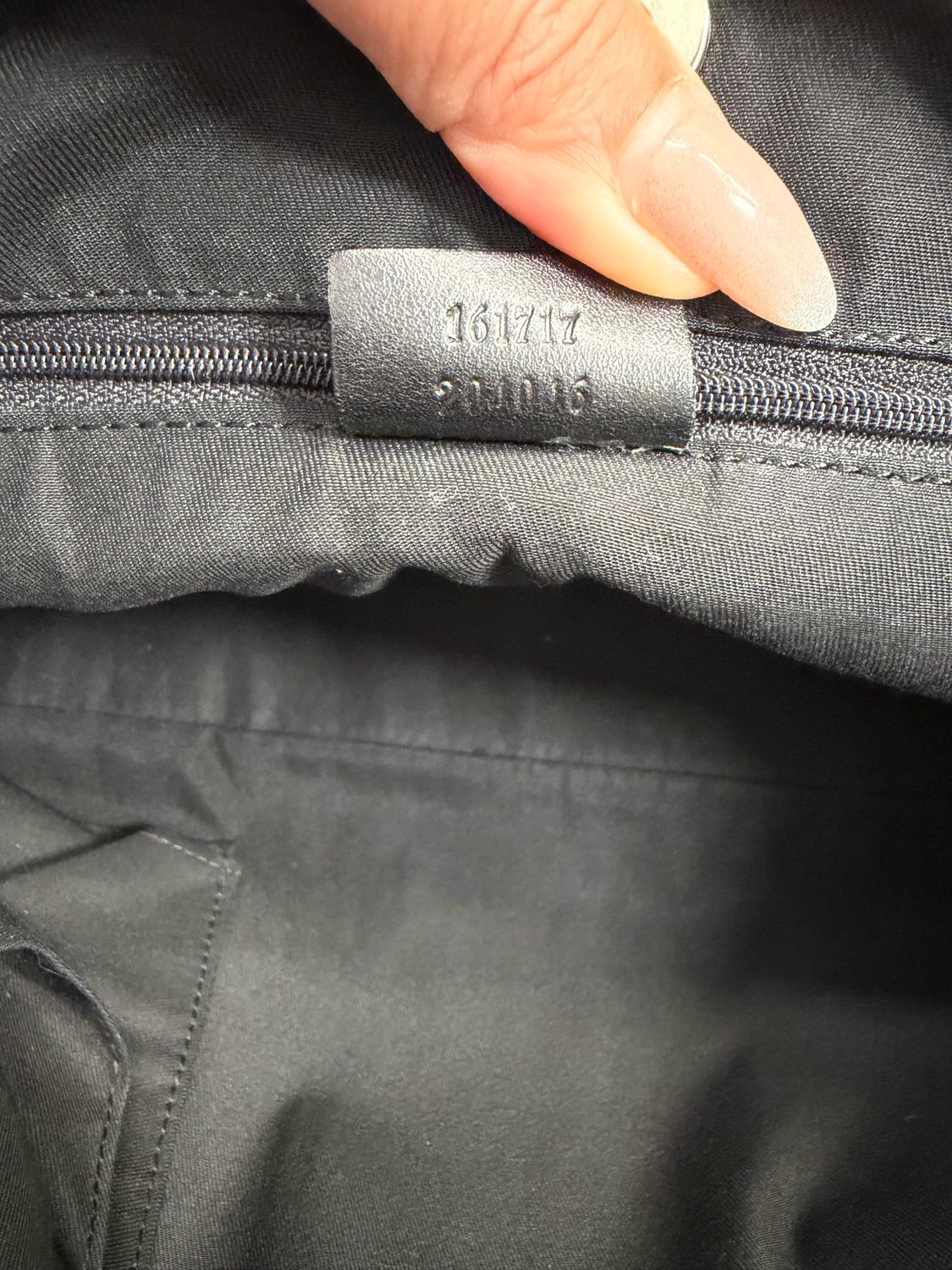 Gucci Borsa Web Tote Suede in Black
