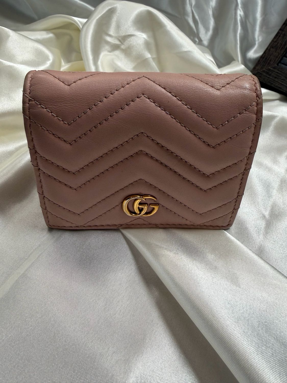Gucci Marmont Flap Card Wallet Quilted in Blush Pink