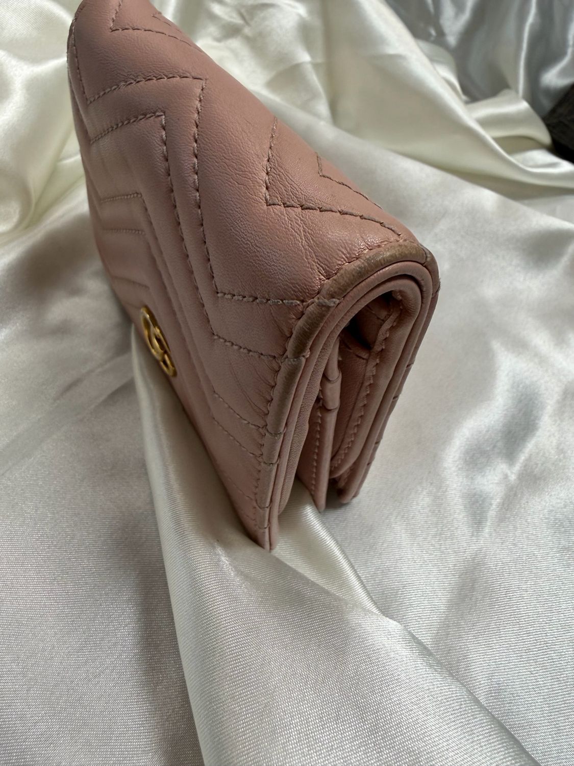 Gucci Marmont Flap Card Wallet Quilted in Blush Pink