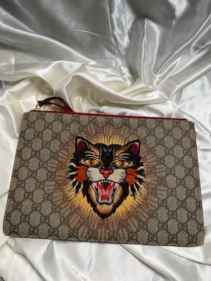 Gucci Monogram Supreme Angry Cat Zipper Clutch