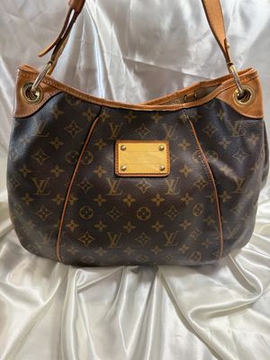 Louis Vuitton Galliera Pm Hobo Shoulder Bag