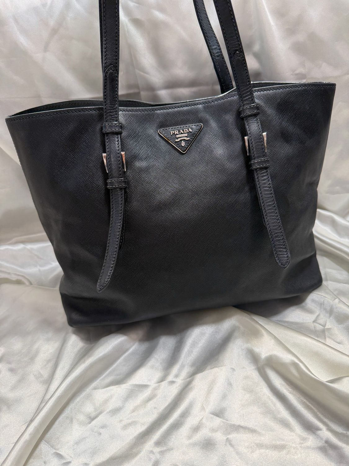 Prada Saffiano City Tote Shoulder in Black