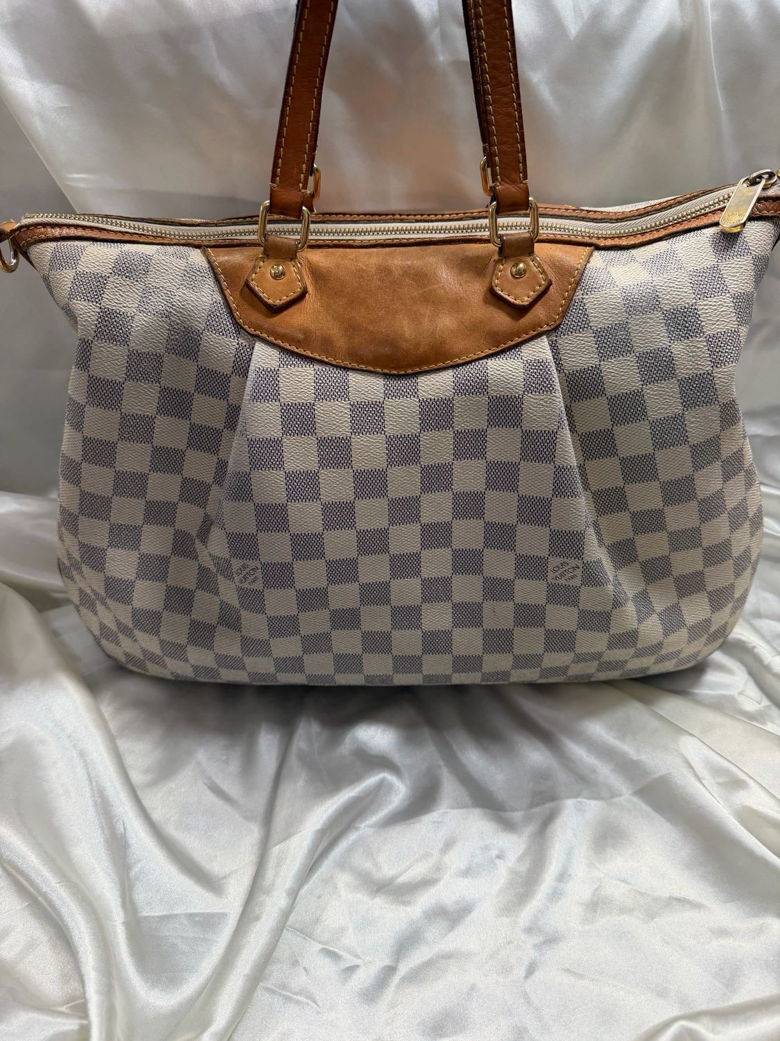 Louis Vuitton Damier Azur Siracusa Gm Sling