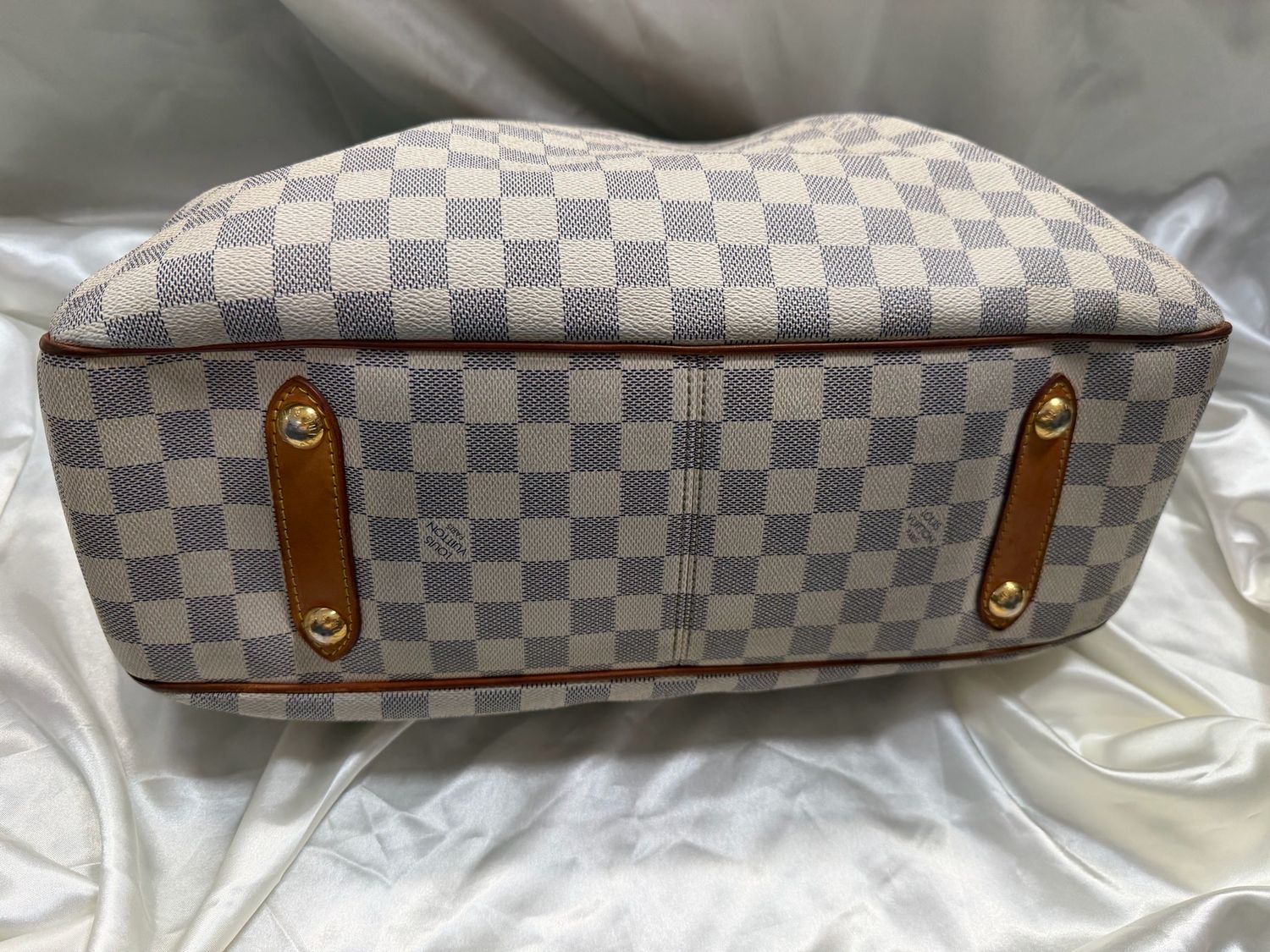 Louis Vuitton Damier Azur Siracusa Gm Sling