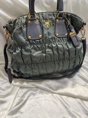 Prada Gaufre Nylon Tessuto Crossbody Sling
