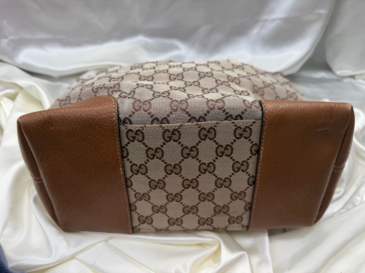 Gucci Monogram Canvas Bree Top Handle Tote