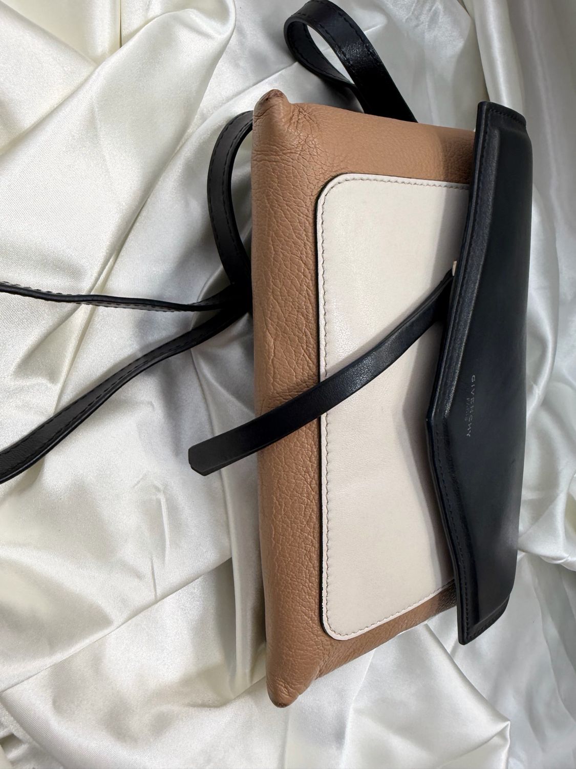 Givenchy Duetto Calfskin Envelope Flap Sling Crossbosy in Brown
