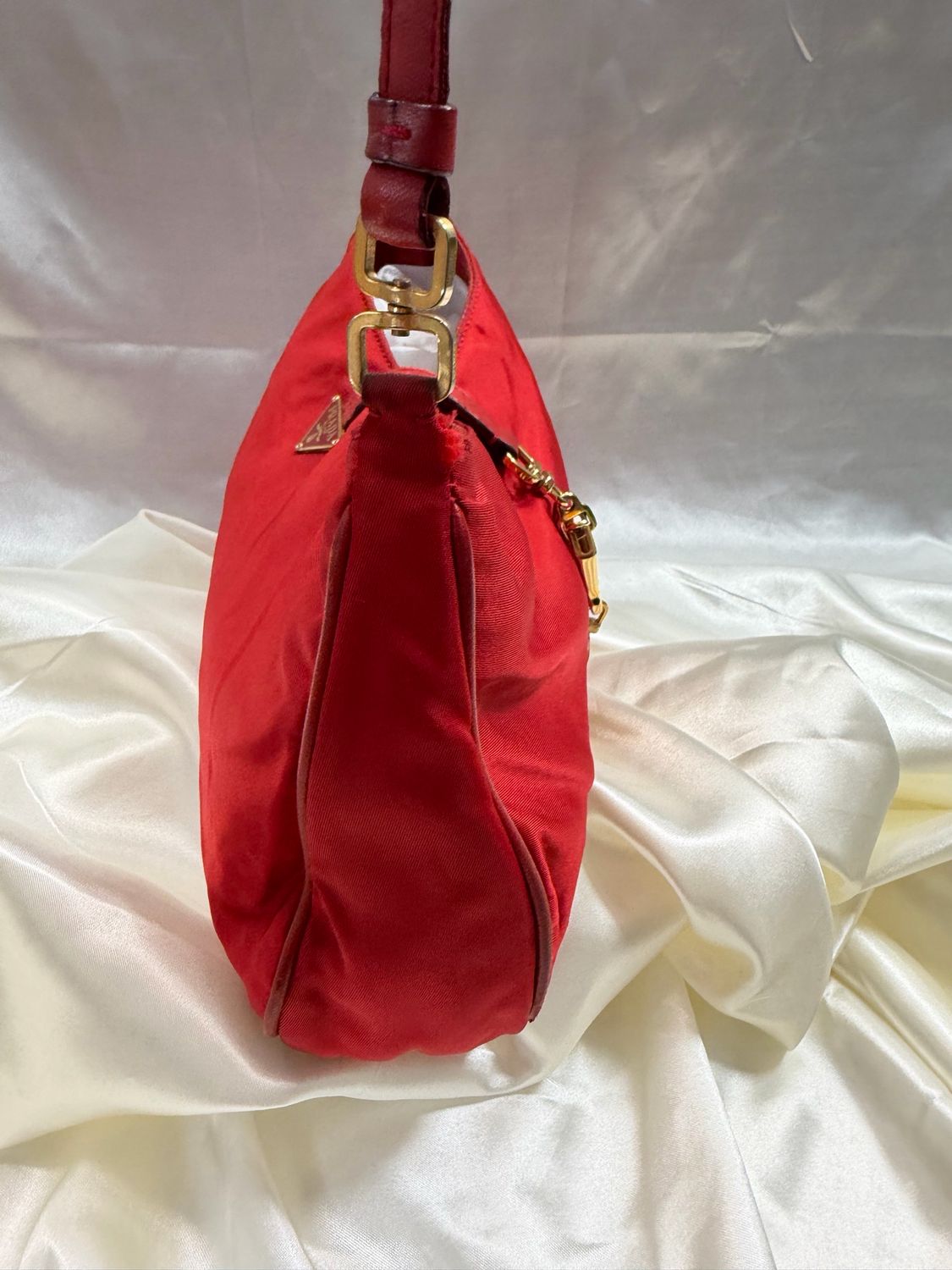 Prada Nylon Tessuto Pochette Hobo Shoulder Bag in Red