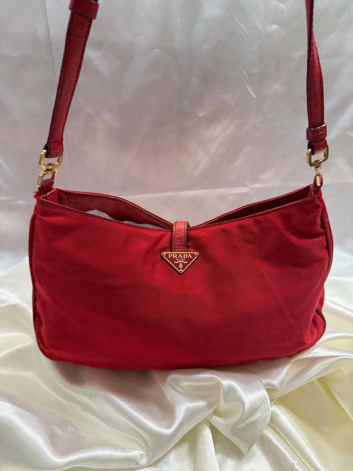 Prada Nylon Tessuto Pochette Hobo Shoulder Bag in Red