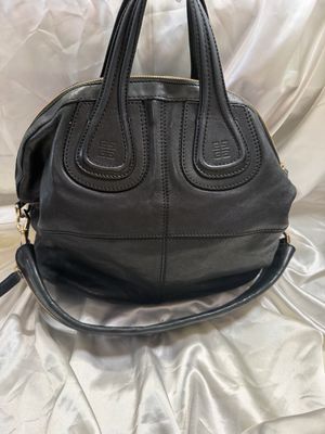 Givenchy Nightingale Small Lambskin in Black