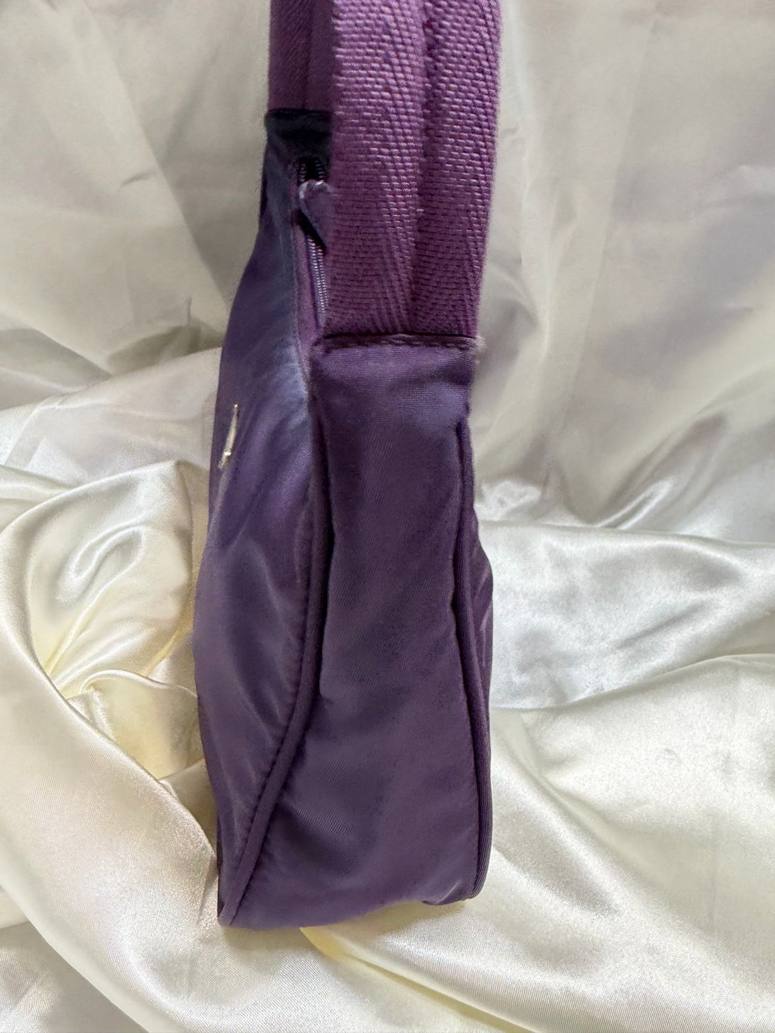 Prada Nylon Tessuto Hobo Shoulder Zipper in Purple