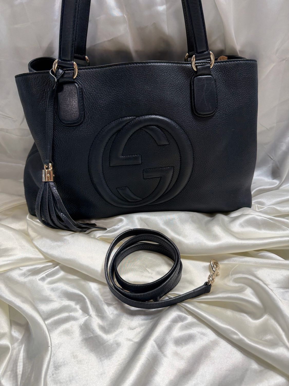 Gucci Pebbled Leather Soho Working Tote Tassel Crossbody in Navy Blue