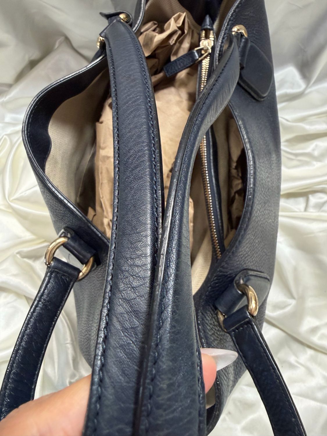Gucci Pebbled Leather Soho Working Tote Tassel Crossbody in Navy Blue