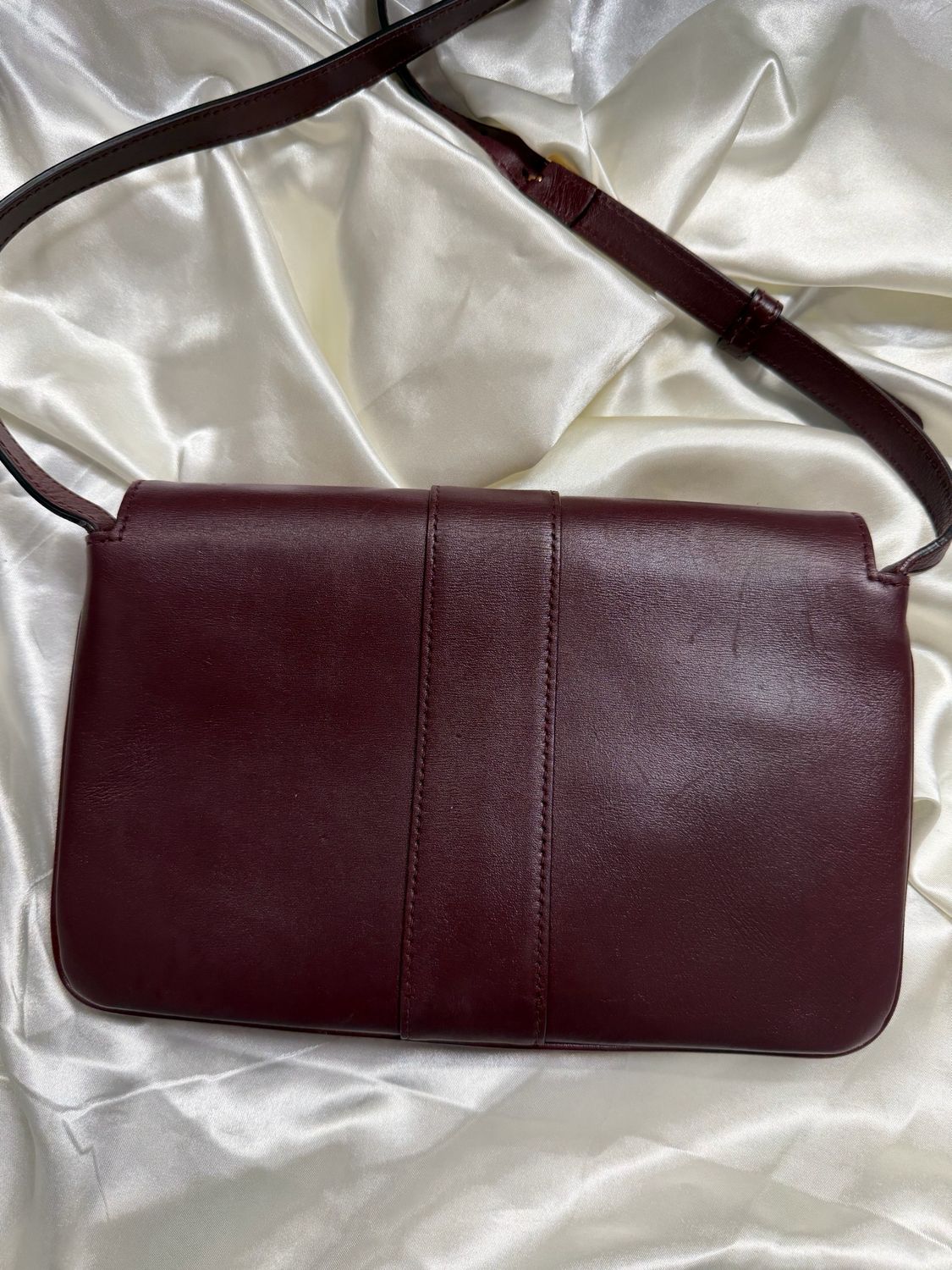 Gucci Marmont Arli Crossbody Flap in Maroon