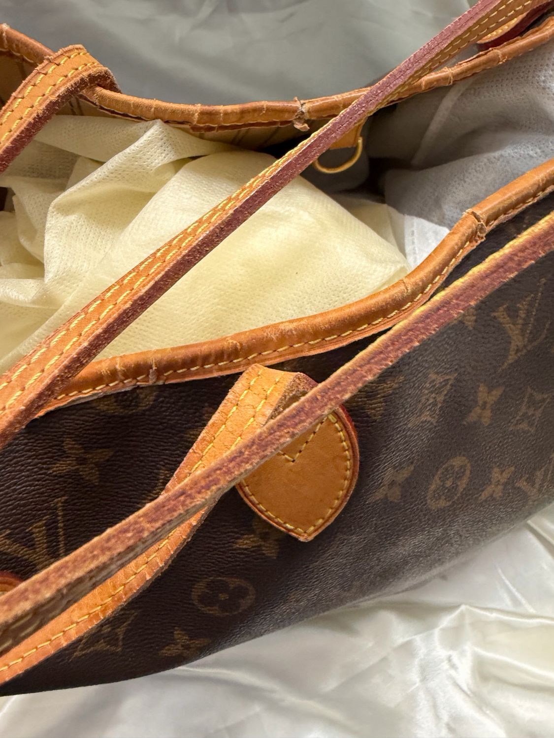 Louis Vuitton Monogram Neverfull Gm Tote
