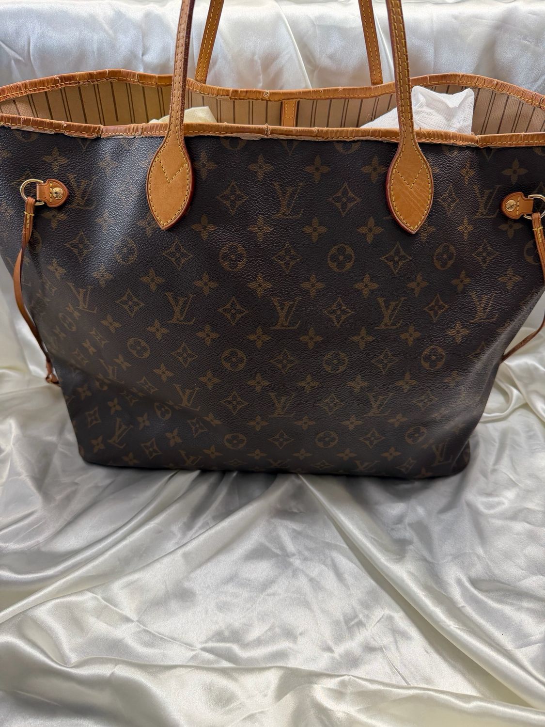 Louis Vuitton Monogram Neverfull Gm Tote