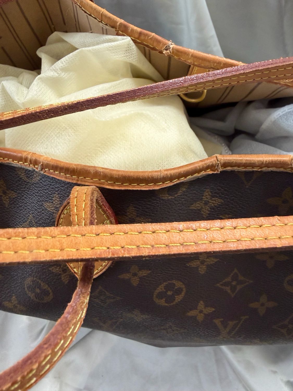 Louis Vuitton Monogram Neverfull Gm Tote