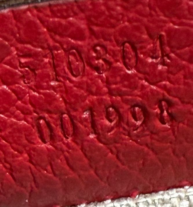 Gucci Pebbled Leather Interlocking Flap Chain Strap Crossbody Sling Medium in Red