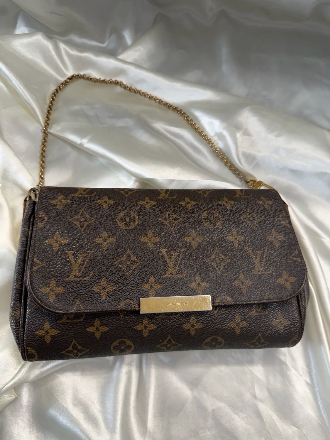 Louis Vuitton Monogram Favorite Mm Flap Shoulder