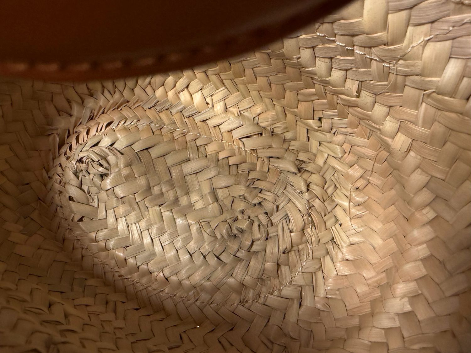 Chloe Raffia Sense Smooth Calfskin Small Basket Crossbody