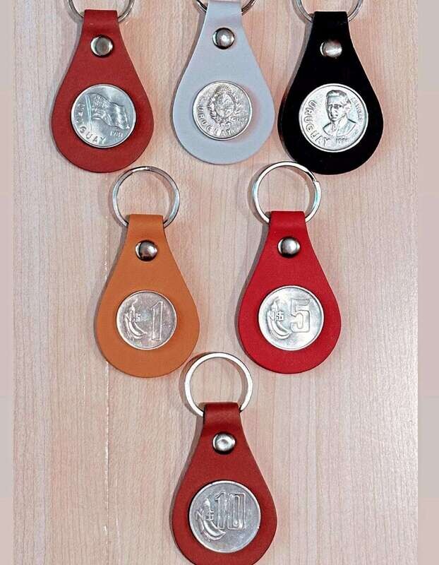 key chain Uruguayan old coins