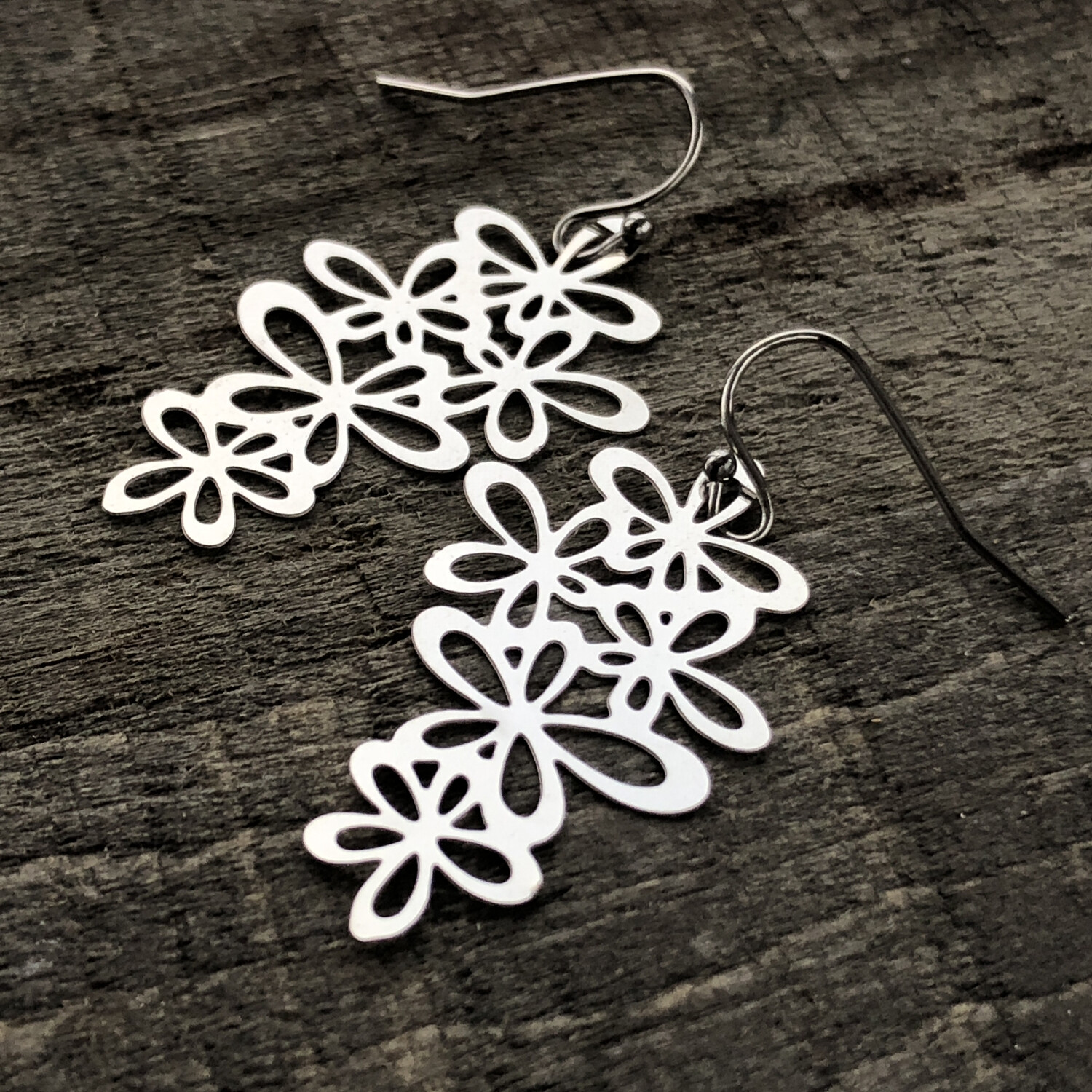 Daisies Bouquet Earrings, Daisy Flowers Stainless Steel Earring Pair with French hooks ball tip, Silver Lightweight non-tarnish