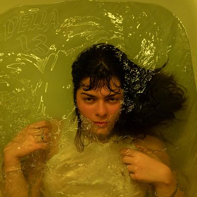 Della - 13 [Digital Download + Exclusive Content]