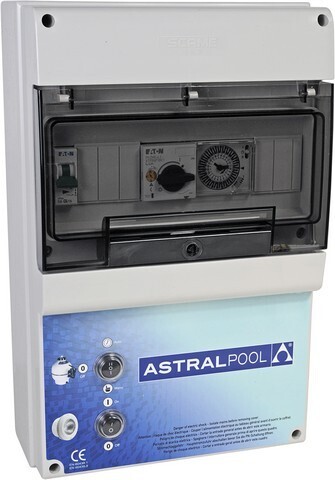 Armario de maniobra trifásico Astral Pool para 1 bomba + 1 luz subacuática