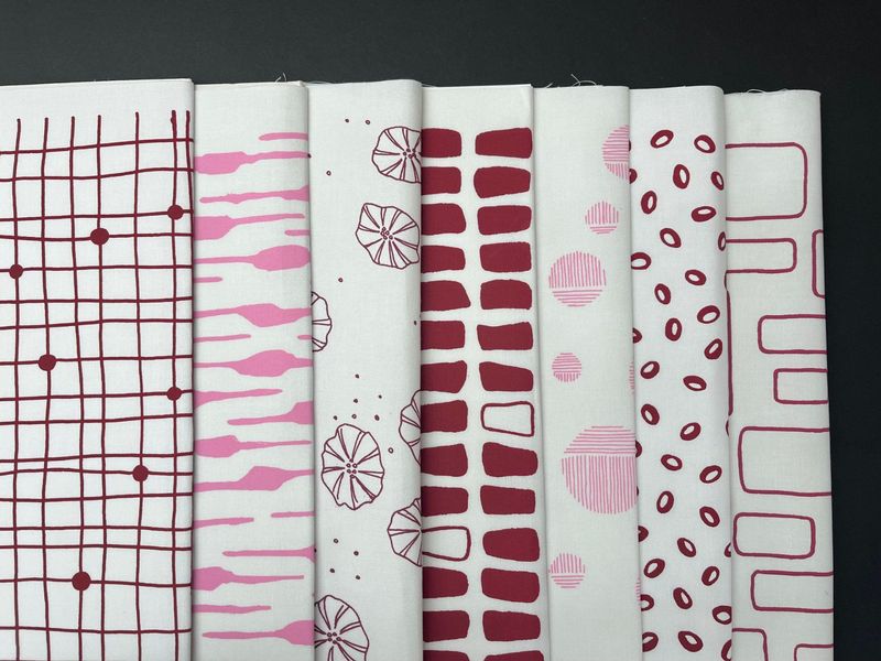 Pink - Red Pod Quilt Bundle of Cotton Fabrics