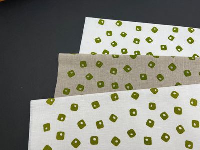 Apple Tiles