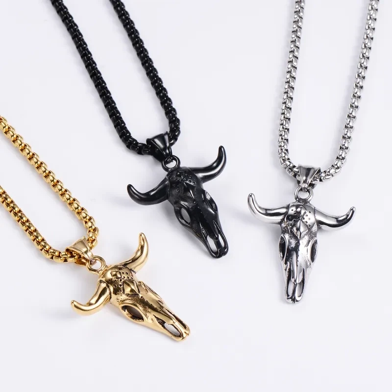 BULL - Necklace