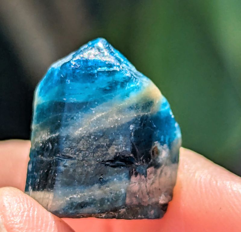 Natural Point Blue Apatite