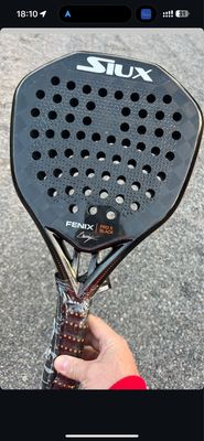 SIUX FENIX PRO V BLACK LEO AUGSBURGUER + PROTECTOR + GRIP