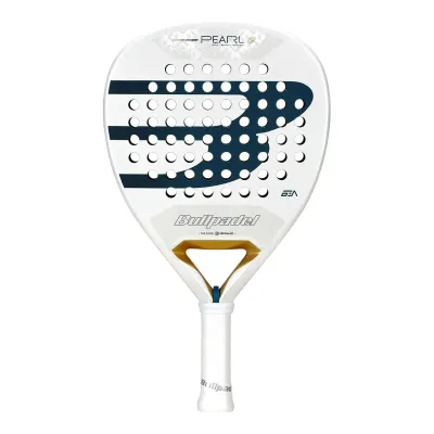 BULLPADEL PEARL 2026 BEA GONZALEZ + PROTECTOR + GRIP