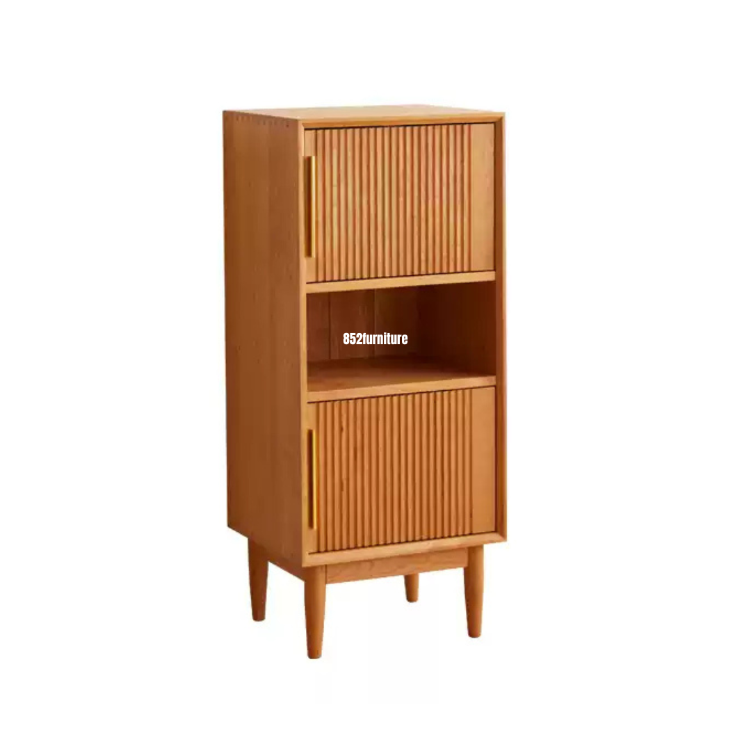 A449 櫻桃木展示櫃 (Cherry wood display cabinet)