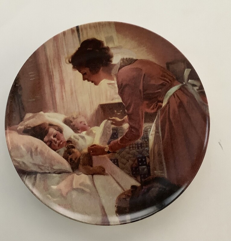 Norman Rockwell Collector&#39;s Plate - Mother Tucking Children into Bed