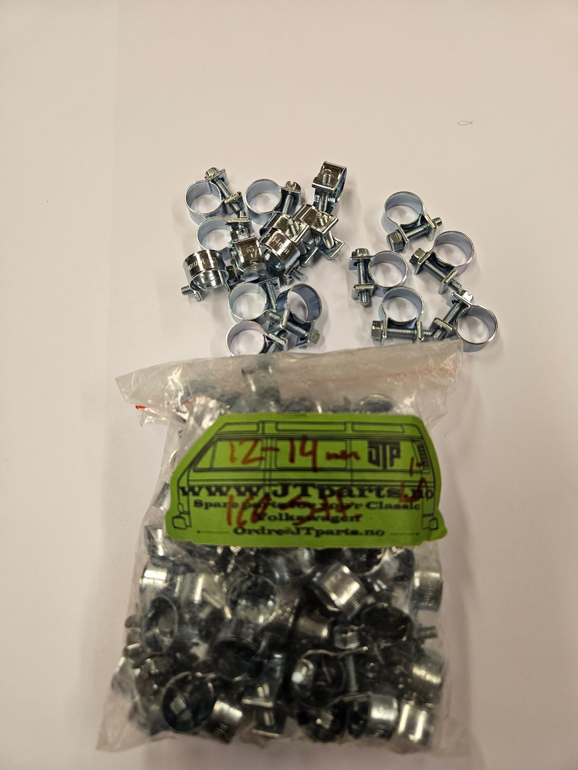 Slangeklemmer med 2 ører og skrue 12-14 mm.